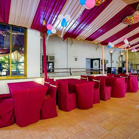 Fabexpress Manas Residency Hotel Мумбай Екстериор снимка