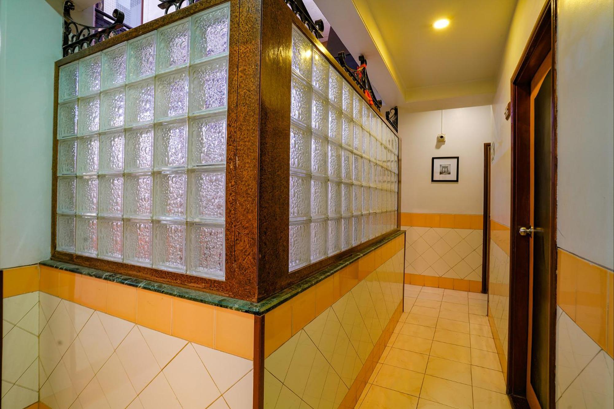 Fabexpress Manas Residency Hotel Мумбай Екстериор снимка