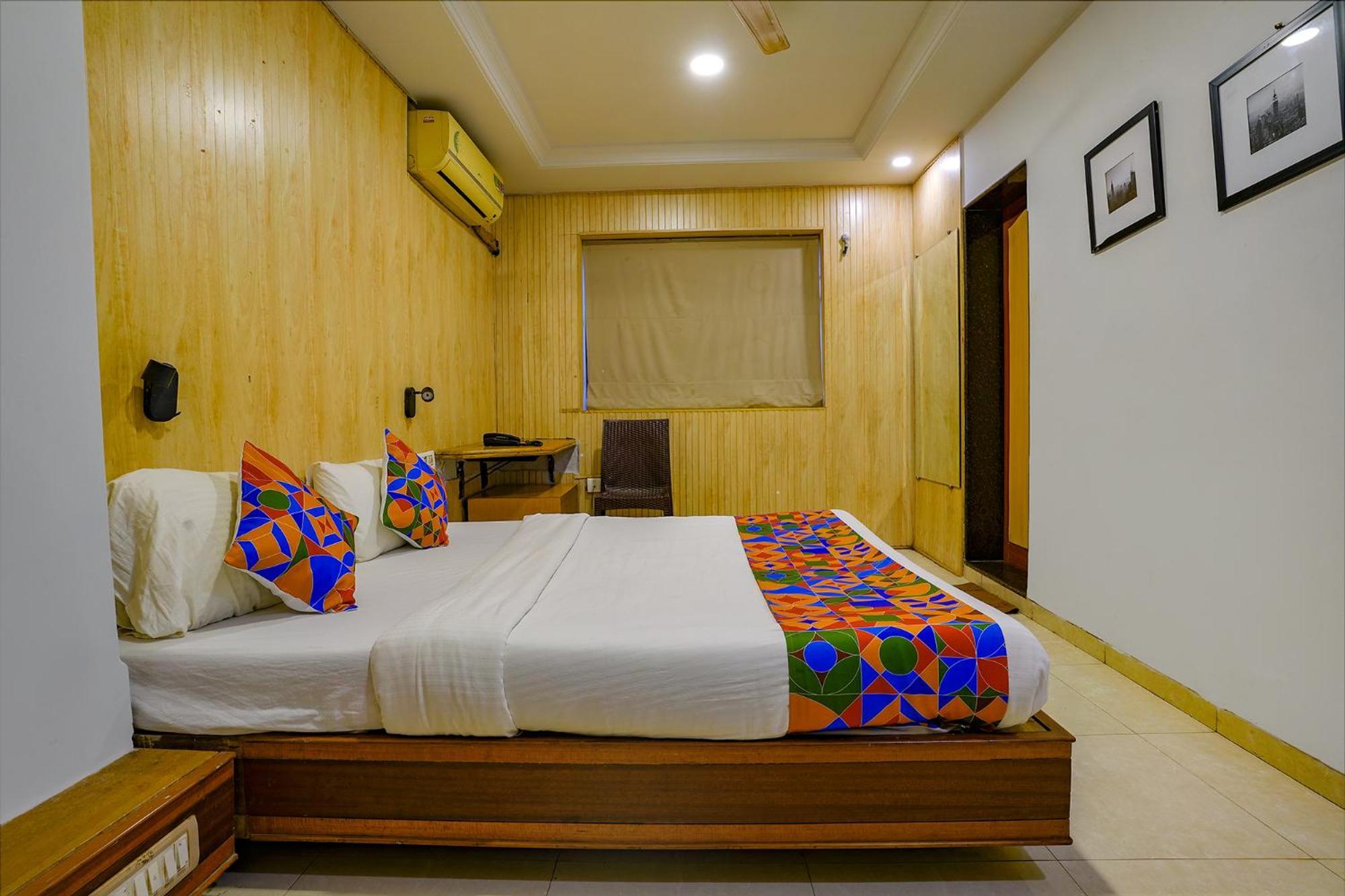 Fabexpress Manas Residency Hotel Мумбай Екстериор снимка