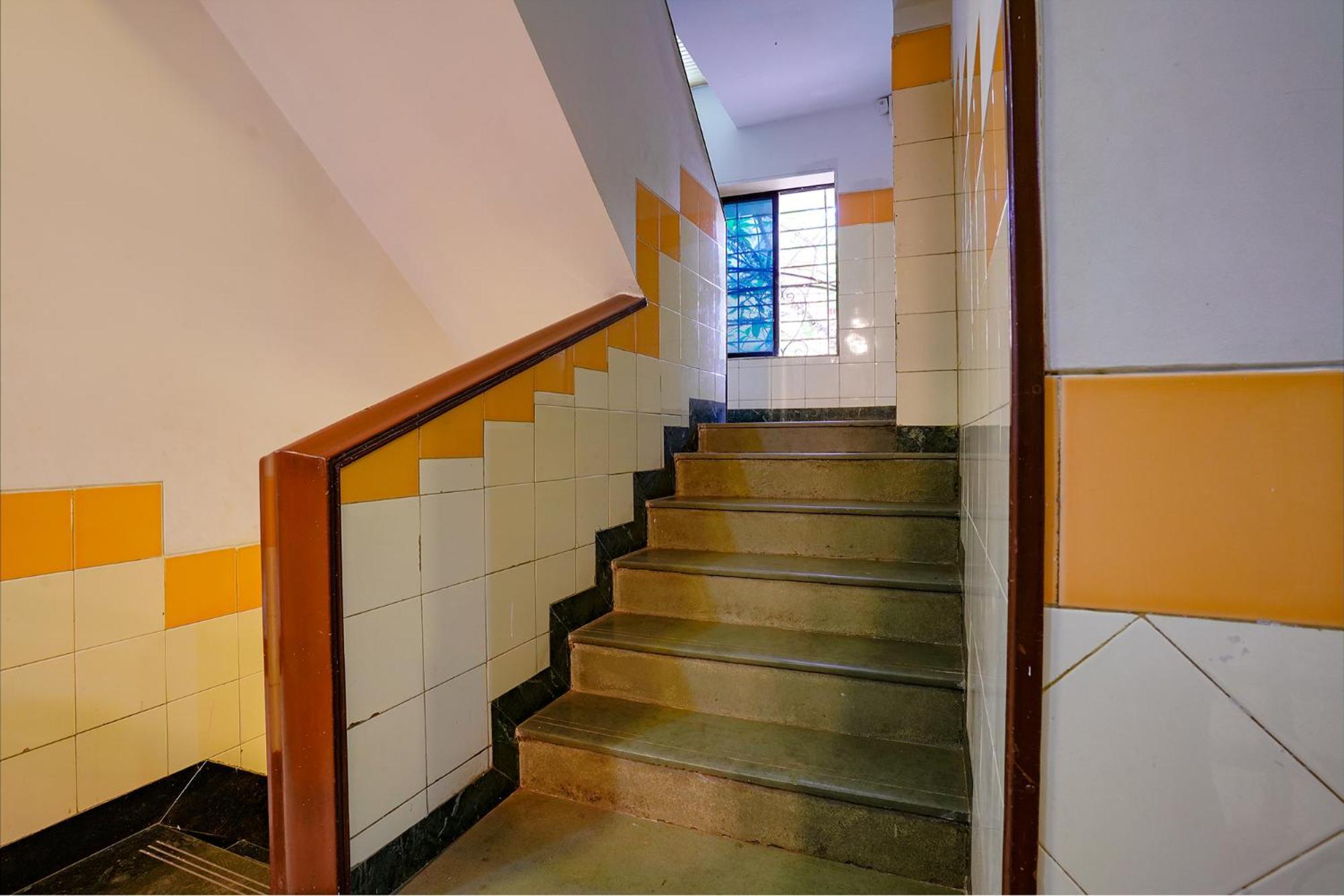 Fabexpress Manas Residency Hotel Мумбай Екстериор снимка