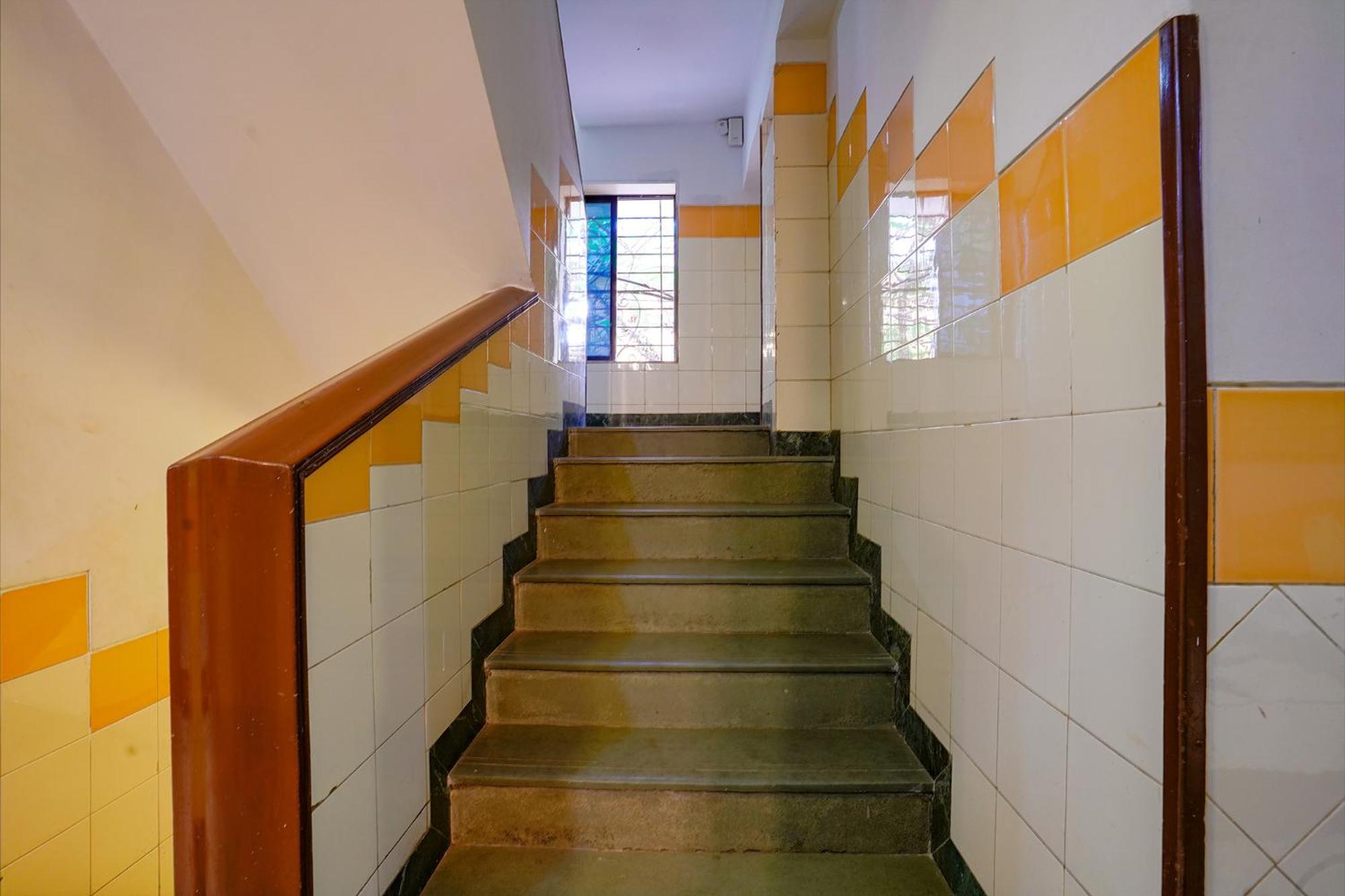 Fabexpress Manas Residency Hotel Мумбай Екстериор снимка