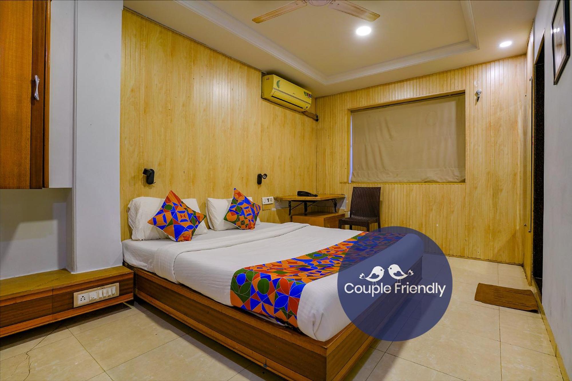Fabexpress Manas Residency Hotel Мумбай Екстериор снимка
